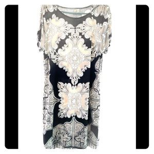 Patterned shift dress by Madison